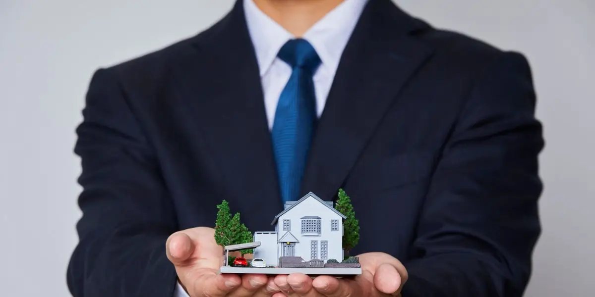 distressed property auctions